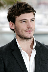 Sam Claflin