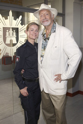 Rhea Harder, Karl Dall