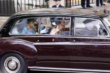 Prinz Andrew Mountbatten-Windsor, Eugenie Mountbatten-Windsor / Princess Eugenie of York, Beatrice Mountbatten-Windsor / Princess Beatrice of York