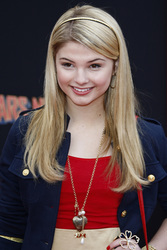 Stefanie Scott