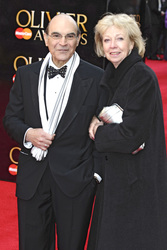 David Suchet mit Begleitung