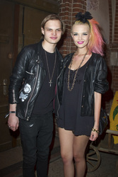 Wilson Gonzalez Ochsenknecht, Bonnie Strange