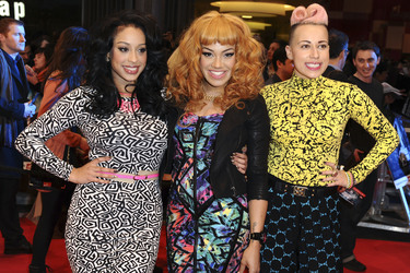 StooShe