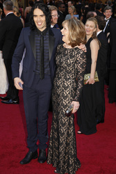 Russell Brand mit Mutter