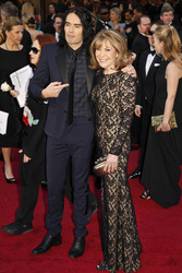 Russell Brand mit Mutter