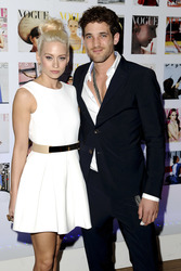 Kimberly Wyatt mit Begleitung