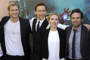 Chris Hemsworth, Tom Hiddleston, Scarlett Johansson, Mark Ruffalo