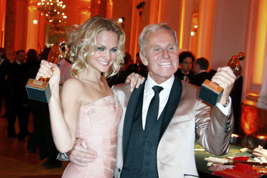 Mirjam Weichselbraun, Klaus Eberhartinger (Erste Allgemeine Verunsicherung, EAV)