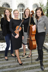 Anne von Twardowski, Angelika Bachmann, Sonja Lena Schmid, Iris Siegfried (Salut Salon)
