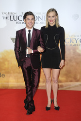 Zac Efron, Taylor Schilling