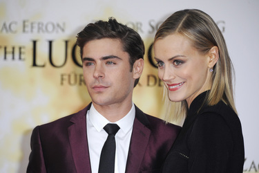 Zac Efron, Taylor Schilling