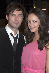 Tobey Wilson, Janina Uhse