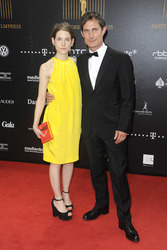 Clemens Schick mit Aino Laberenz