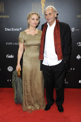 Catherine Flemming mit Begleitung