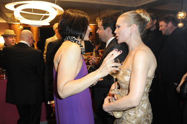 Jasmin Tabatabai, Anna Loos