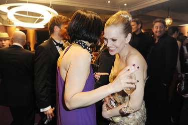 Jasmin Tabatabai, Anna Loos