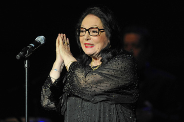 Nana Mouskouri