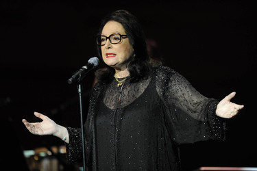 Nana Mouskouri