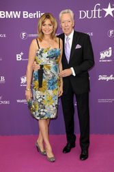 Maren Gilzer, Egon F. Freiheit