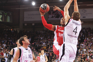 Jared Jordan, Anthony Leon Tucker, Simonas Serapinas