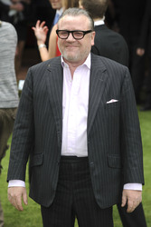 Ray Winstone