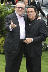 Ray Winstone, Ian McShane