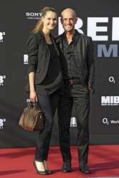 Peyman Amin mit Begleitung