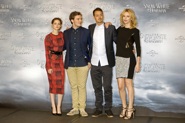 Kristen Stewart, Sam Claflin, Rupert Sanders, Charlize Theron