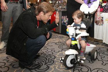 Casper Van Dien