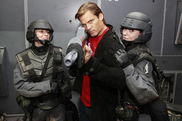 Casper Van Dien mit Fans