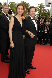 Carole Bouquet mit Begleitung