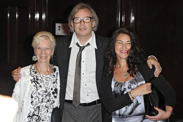 Leander Haußmann mit Mutter Doris und Schwester Iris