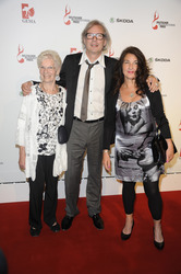 Leander Haußmann mit Mutter Doris und Schwester Iris