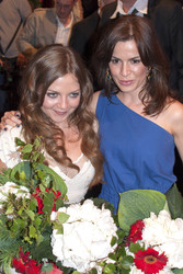 Annett Louisan, Natalia Avelon