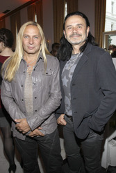 Jäcki Reznicek, Ritchie Barton (Silly)