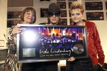 Udo Lindenberg mit Freundin Tine Acke und deren Mutter