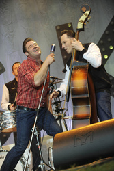 Dick Brave, Phil X Hanson