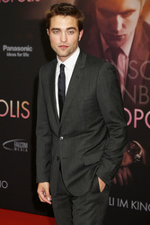 Robert Pattinson