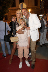 Jenny Elvers-Elbertzhagen mit Ehemann Goetz Elbertzhagen und Sohn Paul