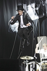 Howlin' Pelle Almqvist (The Hives)