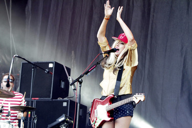 Jules de Martino, Katie White (The Ting Tings)