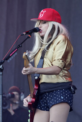Katie White (The Ting Tings)