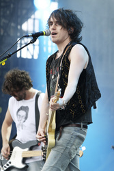 Jim Cratchley, Johnny Lloyd (Tribes)