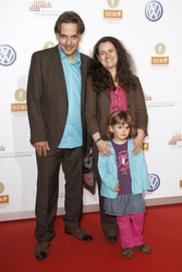 André Nendza mit Ehefrau Susanne und Tochter Siri