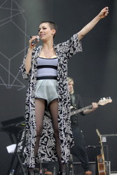 Alina Süggeler (Frida Gold)