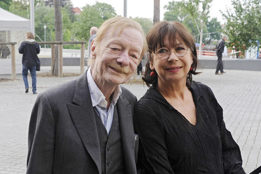 Otto Sander, Monika Hansen