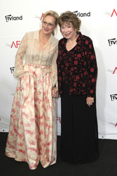 Meryl Streep, Shirley MacLaine