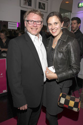 Konstantin Graudus, Julia Holmes