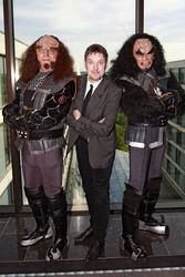 Robert O'Reilly, Tschiponnique Skupin, J.G. Hertzler