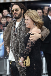 Russell Brand mit Mutter